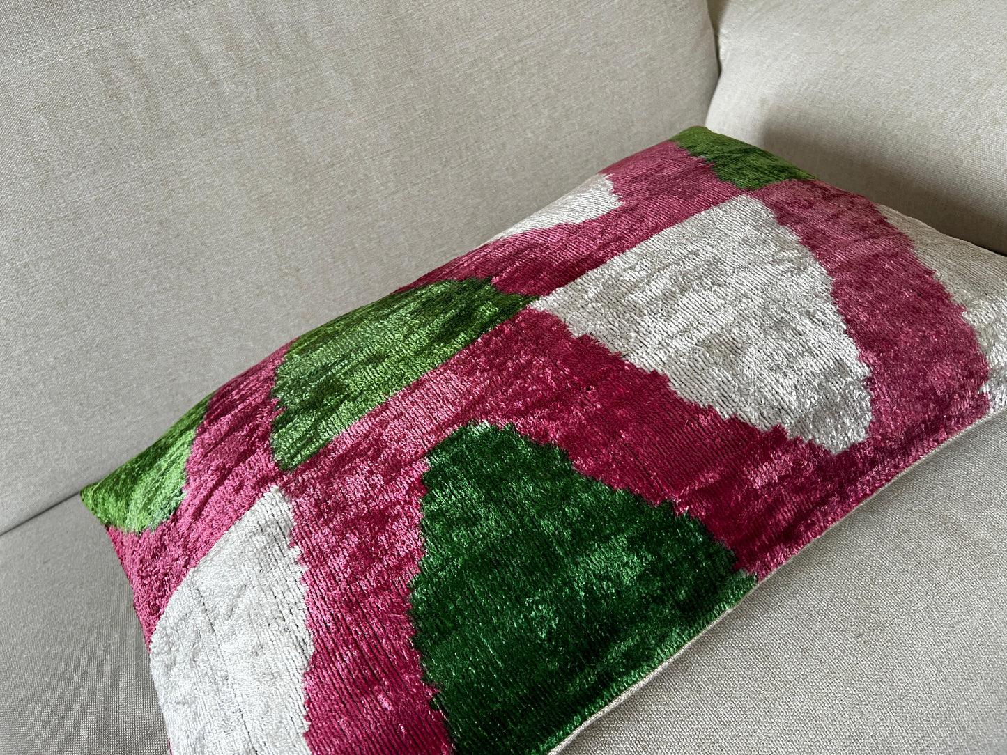 Ikat velvet cushion Hand made (40x60cm)