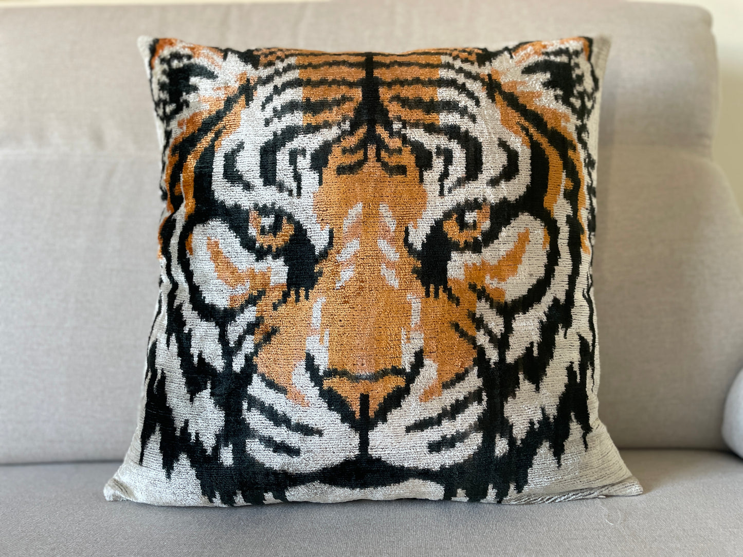 Ikat Velvet silk cushion 50x50cm.