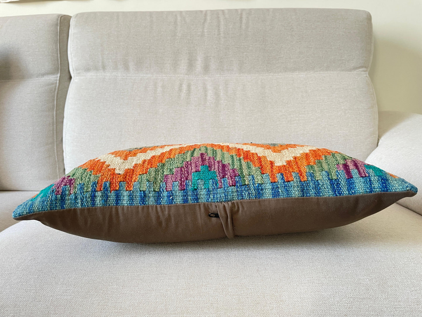 Hand woven Kilim cushion cover (60x40cm)