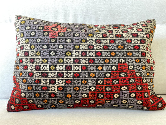 Hand woven Kilim cushion cover (60x40cm)