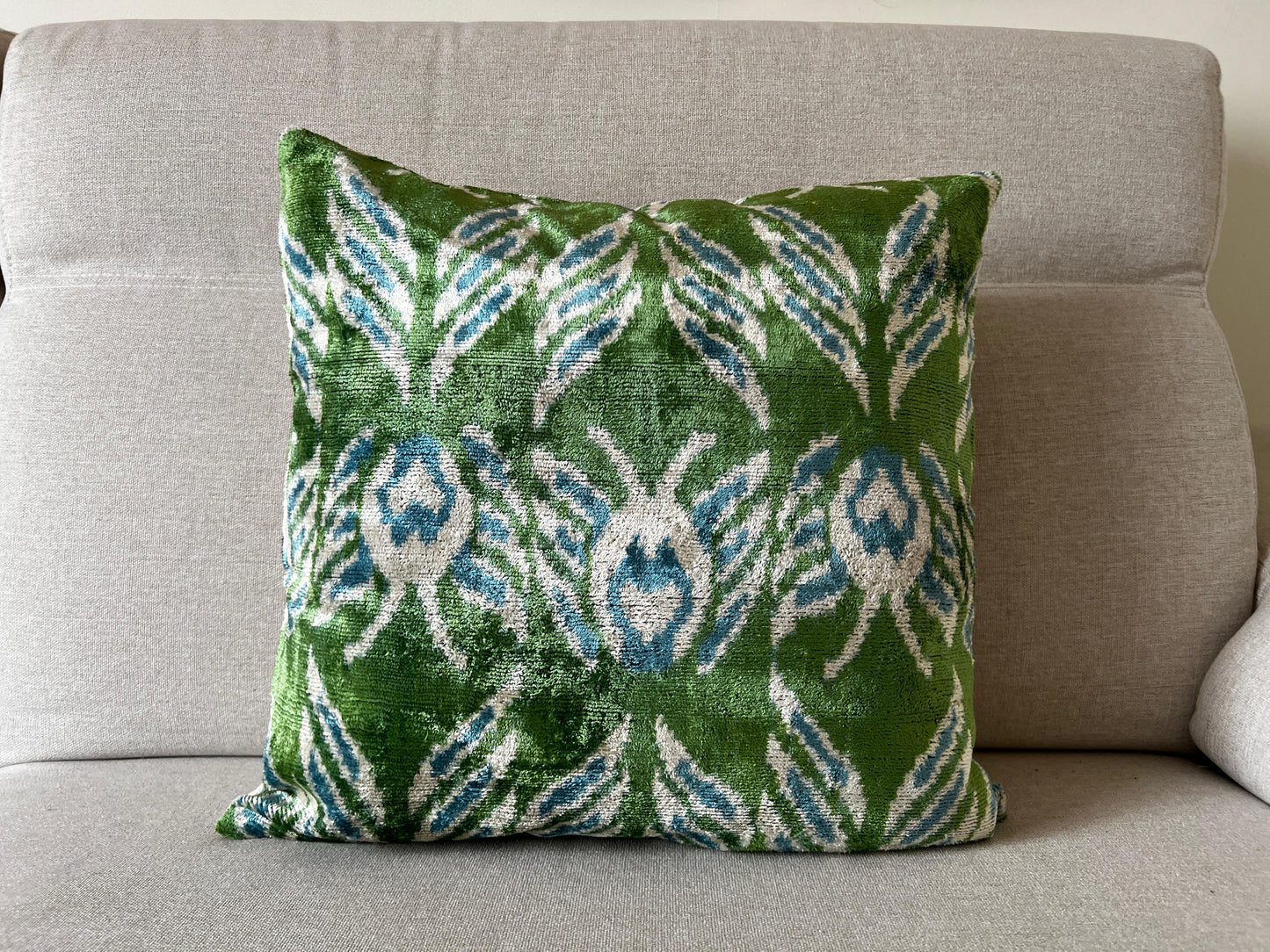 Ikat Velvet silk cushion 50x50cm.