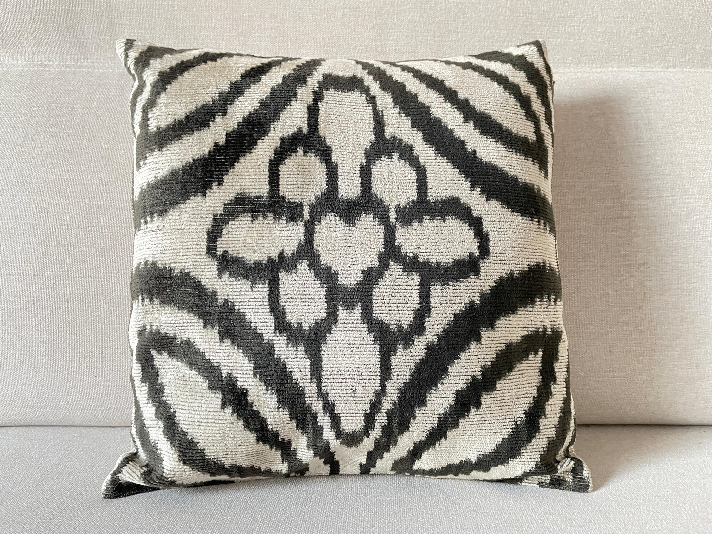 Ikat Velvet silk cushion 40x40cm.