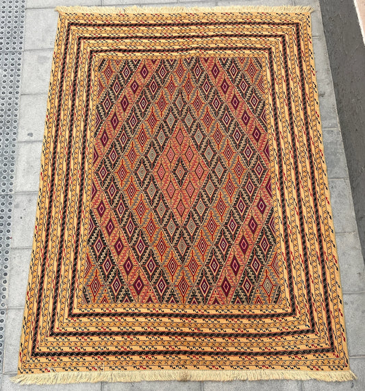 Mushwani Kilim.